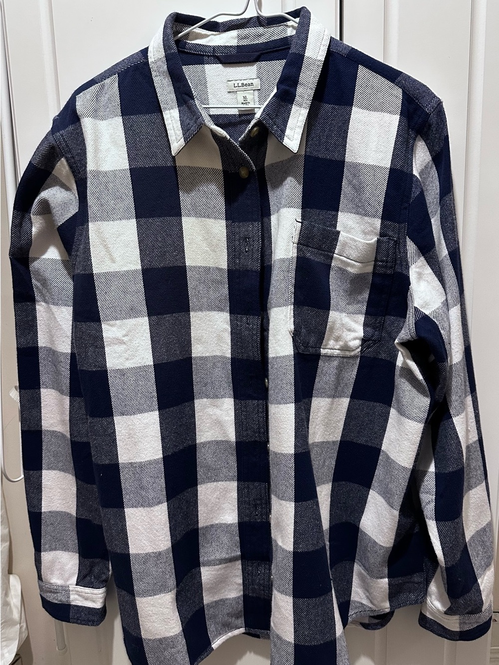 L.L. Bean Womens Navy and White Flannel Button Down Cozy Plus Fall Cheap